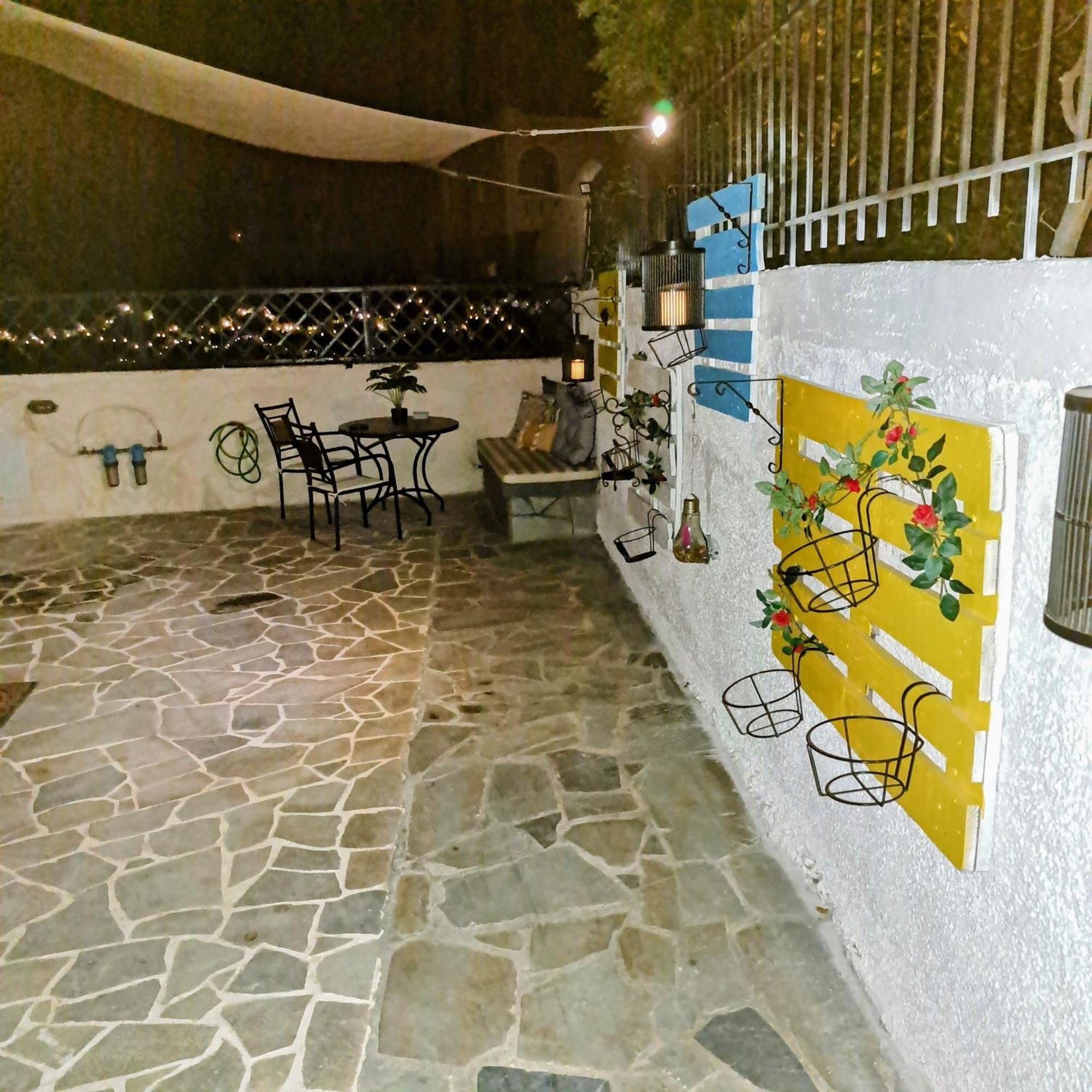 Ξενώνας Vasiliki Vathí Exterior photo